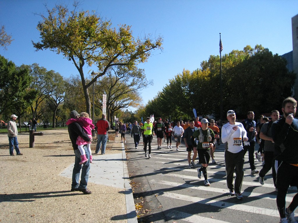 MCM 2011 210.JPG - The 36th Marine Corp Marathon in Washington DC was run on October 30, 2011. My first Marine Corp, and my second full marathon.